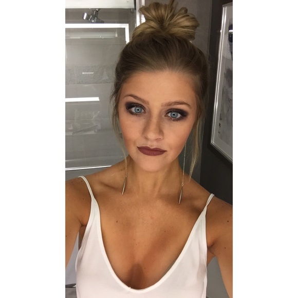 Meet your Posher, Dana - Picture 1 of 1